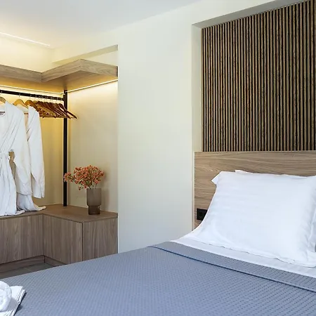 Elmima Luxury 'by Checkin' Villa *